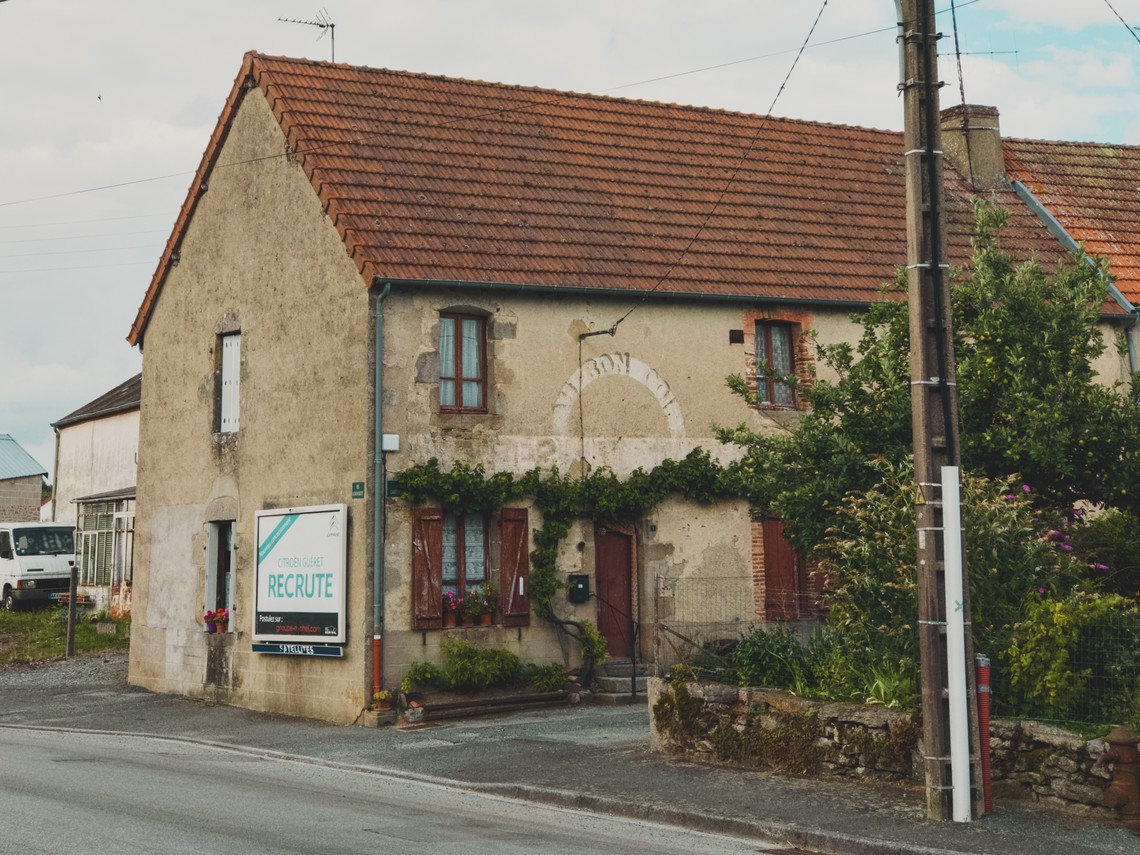 Au bon coin (Jarnages)